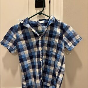 Arizona Jean Company Blue and White Plaid Button Down Shirt